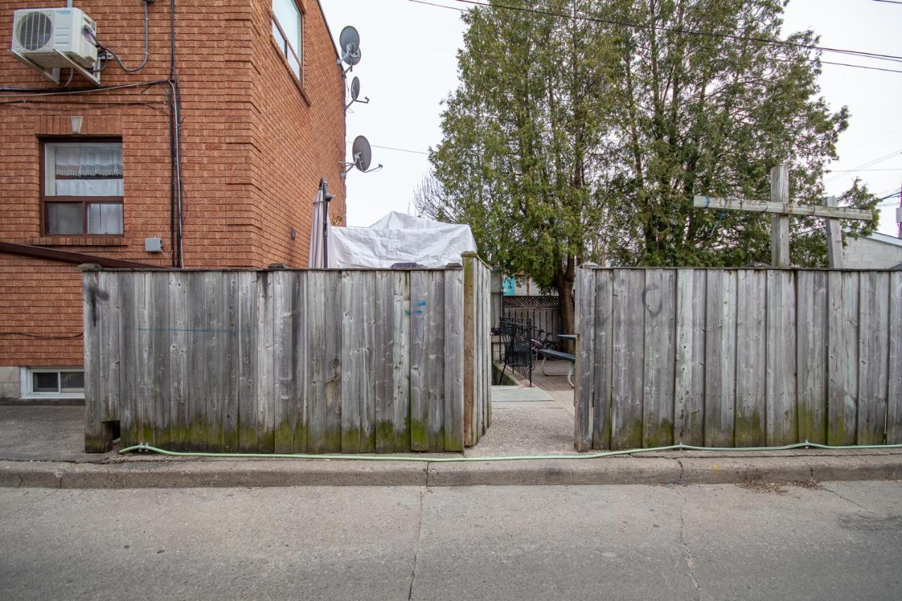 Very Cozy & Comfortable In Downtown Toronto Great Value! Apartment Bagian luar foto