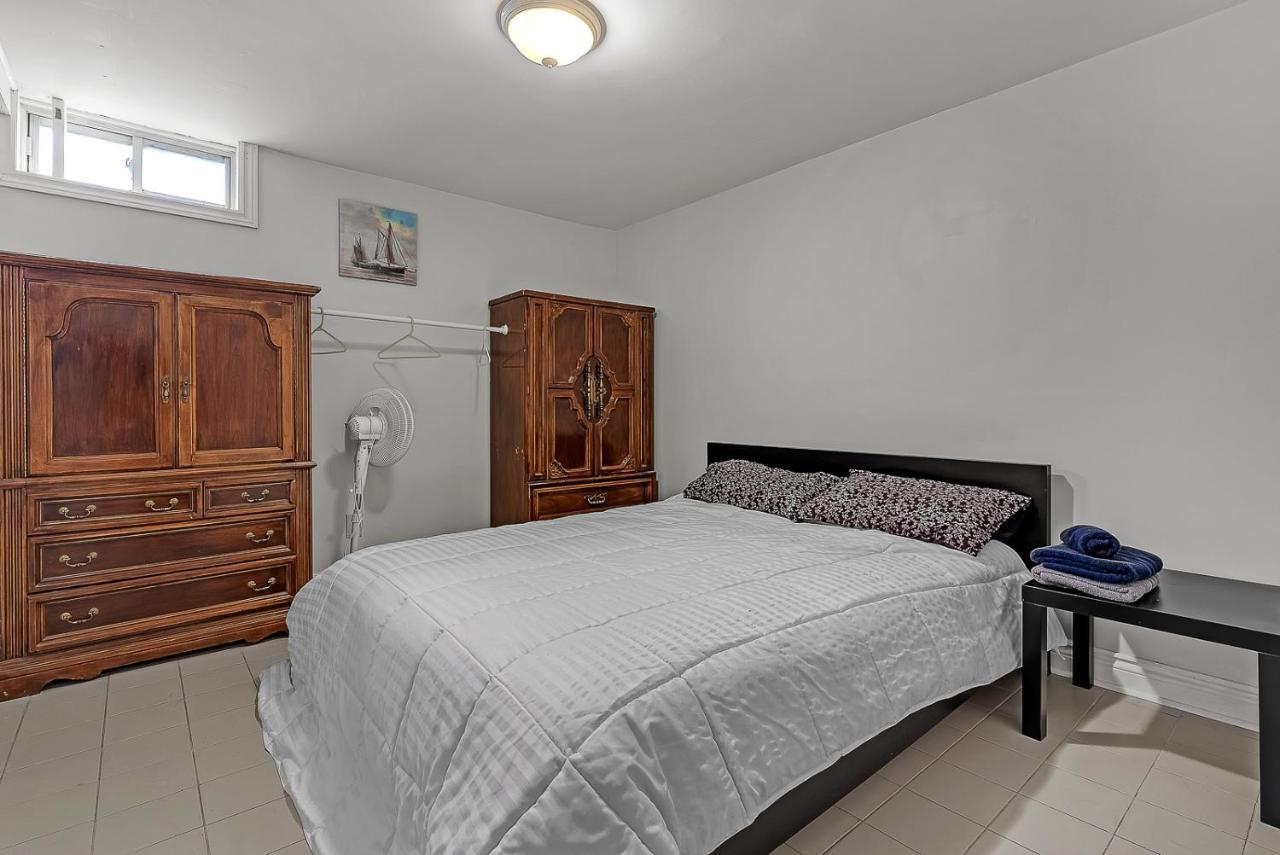 Very Cozy & Comfortable In Downtown Toronto Great Value! Apartment Bagian luar foto